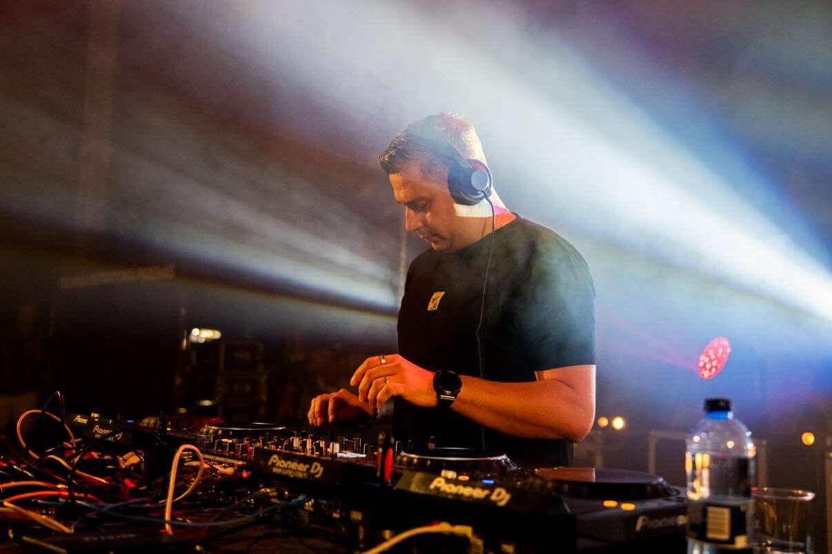 DJ Lopez performing live